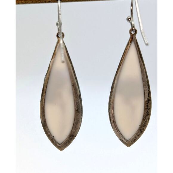 VTG Tiny Forget-Me-Not White Ceramic Teardrop Dangle Ear Wire Earrings - Picture 2 of 6